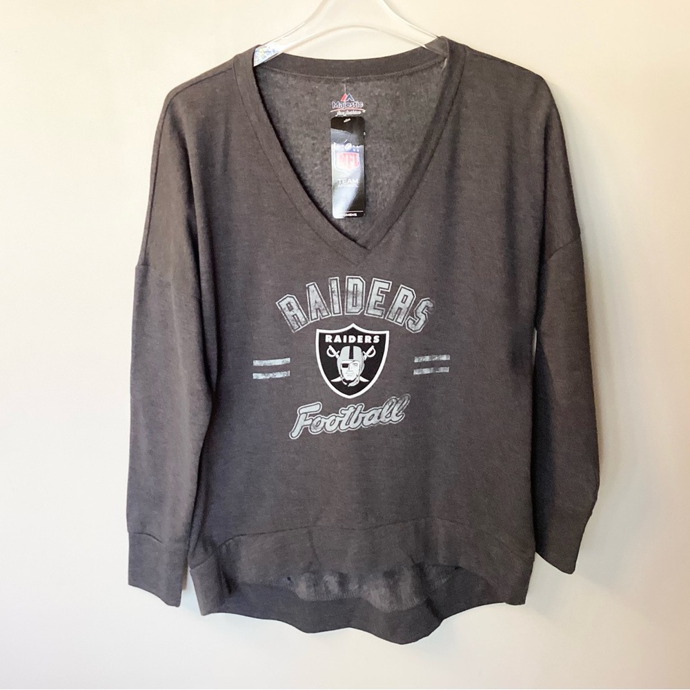NWT Majestic Las Vegas Raiders Football V-Neck Lightweight Sweatshirt - M